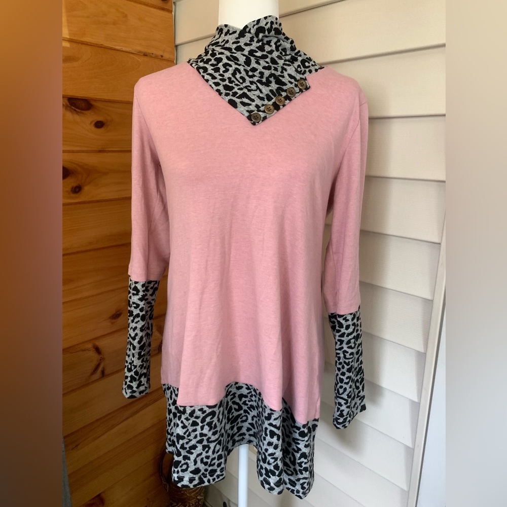 Bebonnie Pink & Animal Print Long Sleeve Pull Over Tunic Sz. M